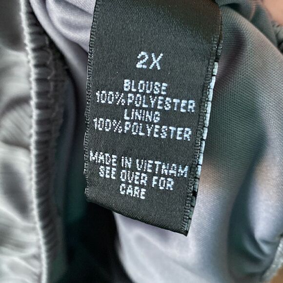 ❤️NEW I.N. Studio Woman Blouse BONUS NECKLACE INCLUDED - Picture 4 of 9